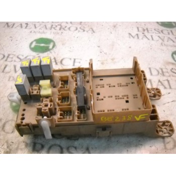 CAJA RELES / FUSIBLES 