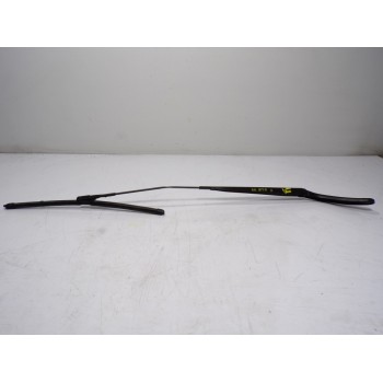 BRAZO LIMPIA DELANTERO DERECHO A4478200200 