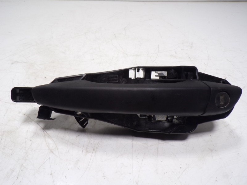 Recambio de maneta exterior trasera izquierda para toyota proace city 1.5 dci referencia OEM IAM  9802977380 