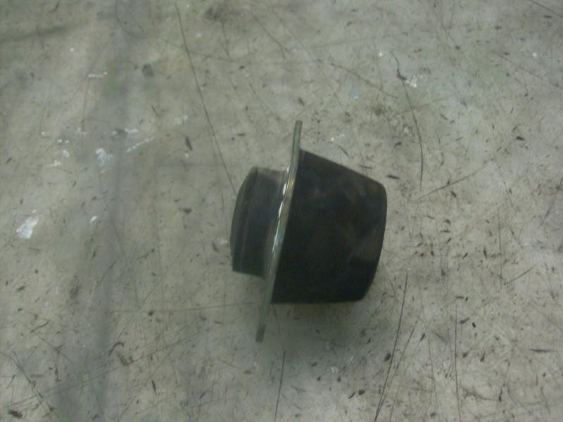 Recambio de soporte cambio para peugeot 206 berlina 1.4 hdi referencia OEM IAM   