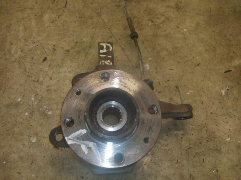 Recambio de mangueta delantera izquierda para renault clio ii fase i (b/cbo) 1.2 referencia OEM IAM   