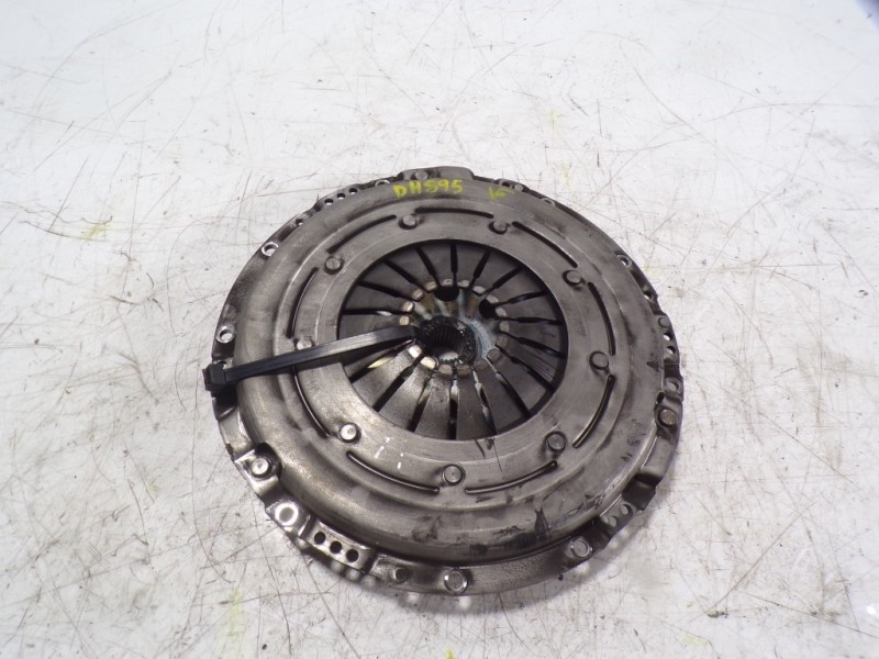 Recambio de kit embrague para volkswagen golf vi (5k1) 1.6 tdi referencia OEM IAM 03L141016B  
