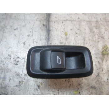 MANDO ELEVALUNAS DELANTERO DERECHO 