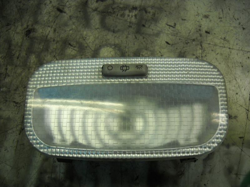 Recambio de piloto interior para citroën c4 coupe collection referencia OEM IAM   