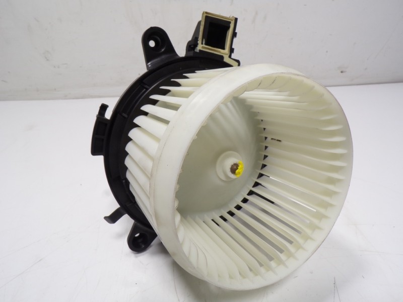 Recambio de motor calefaccion para toyota proace city 1.5 dci referencia OEM IAM  1D480003859377 