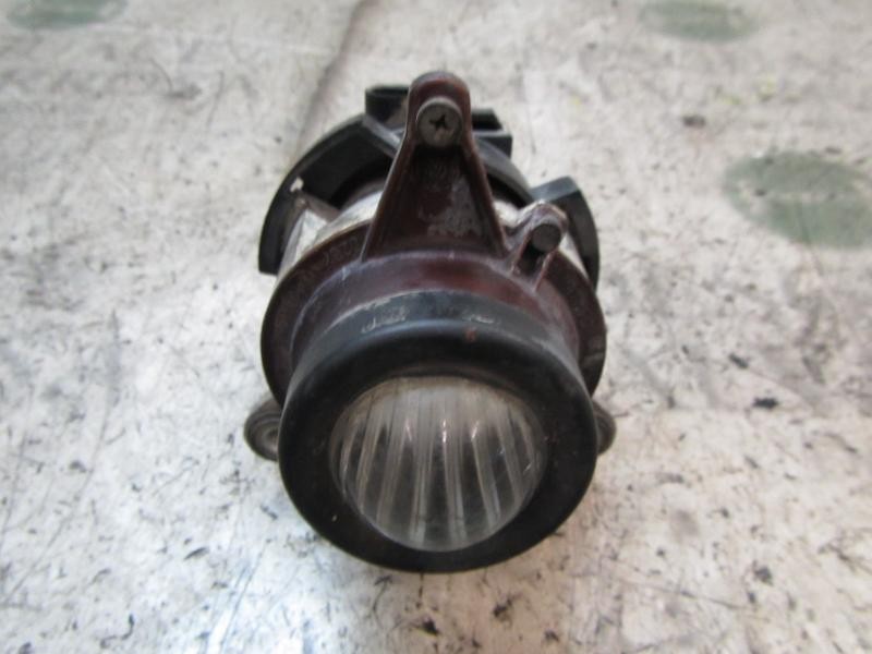 Recambio de faro antiniebla derecho para fiat punto berlina (188) 1.3 16v multijet feel referencia OEM IAM   