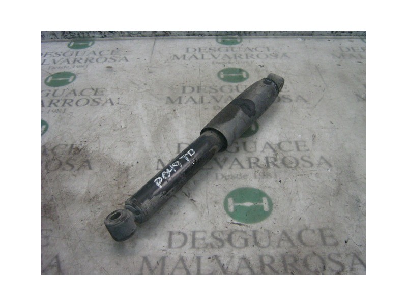 Recambio de amortiguador trasero derecho para nissan trade 100 referencia OEM IAM   