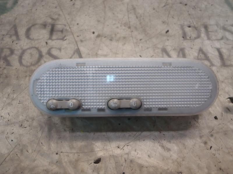 Recambio de piloto interior para renault modus confort dynamique referencia OEM IAM 8200073231  