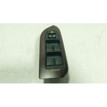 MANDO ELEVALUNAS DELANTERO IZQUIERDO 8404060220 8404060220 