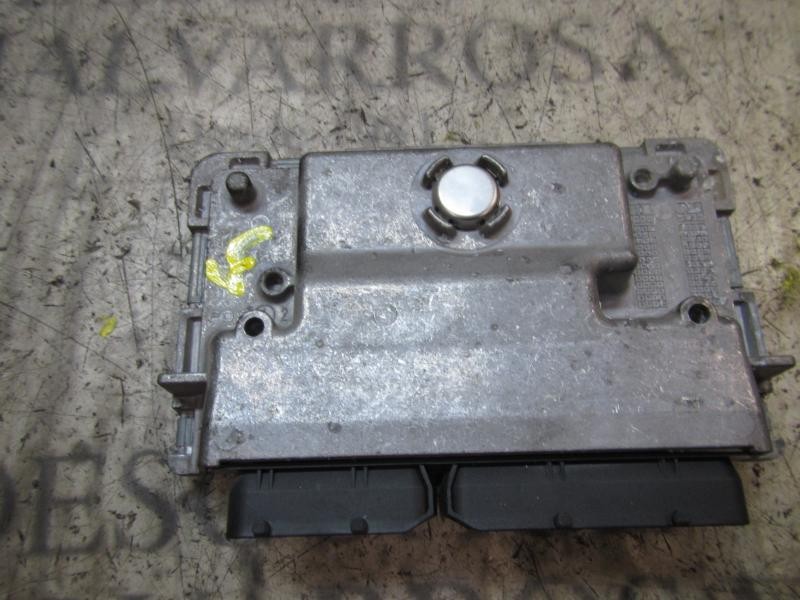 Recambio de centralita motor uce para seat ibiza (6j5) 1.2 12v referencia OEM IAM 03E906019R 03E906019R 5WA11008