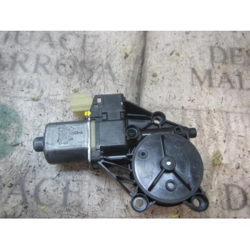 MOTOR ELEVALUNAS DELANTERO DERECHO 