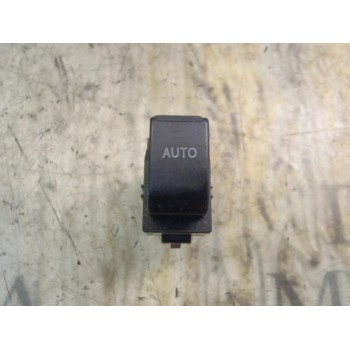 MANDO ELEVALUNAS DELANTERO DERECHO 