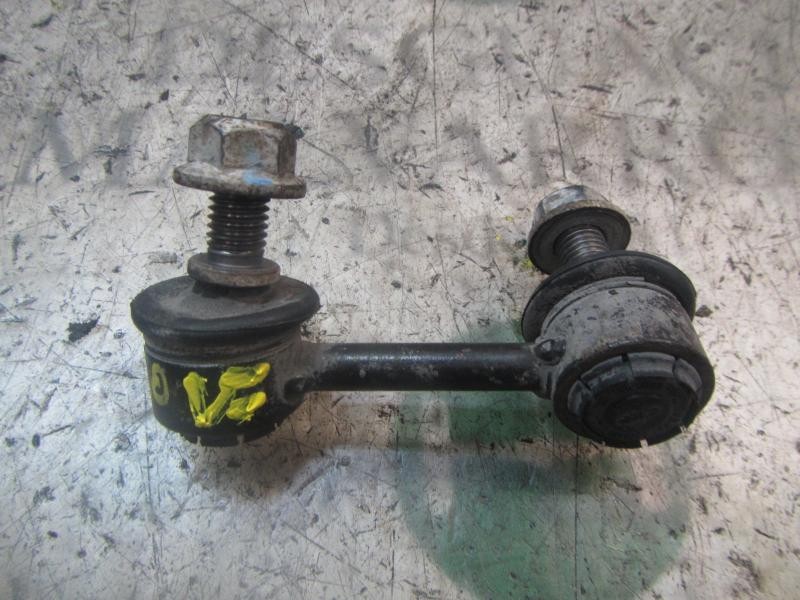 Recambio de tirante trasero derecho para cadillac srx v6 elegance referencia OEM IAM 15895320  