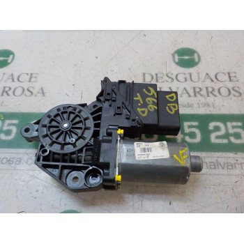 MOTOR ELEVALUNAS TRASERO DERECHO 5K0959704CVW2 5K0959704D 0130821431