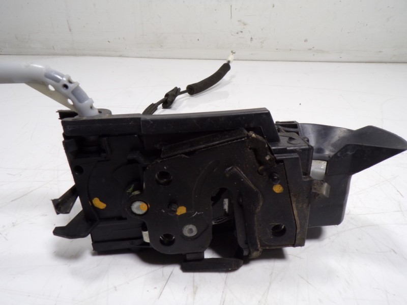 Recambio de cerradura puerta delantera izquierda para peugeot 308 sw 1.5 blue-hdi fap referencia OEM IAM 9810309480 9810309480 