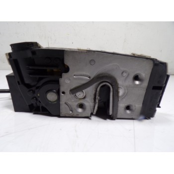 CERRADURA PUERTA DELANTERA IZQUIERDA A2047202535 A2047201335 