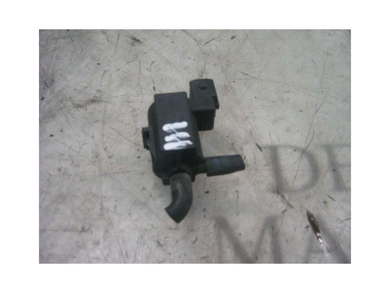 Recambio de modulo electronico para nissan trade 100 referencia OEM IAM   