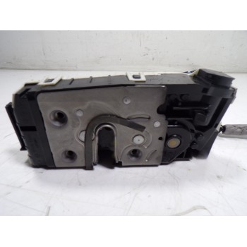 CERRADURA PUERTA TRASERA DERECHA A2047304035 A2047304435 