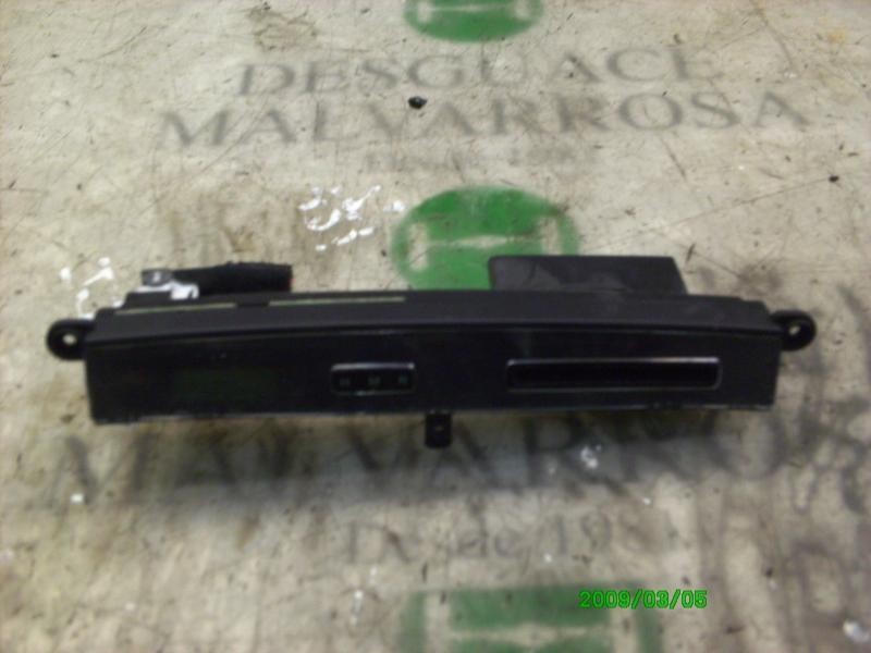 Recambio de mando multifuncion para hyundai tucson (jm) 2.0 crdi comfort (4wd) referencia OEM IAM 945102E000CA 945102E000 