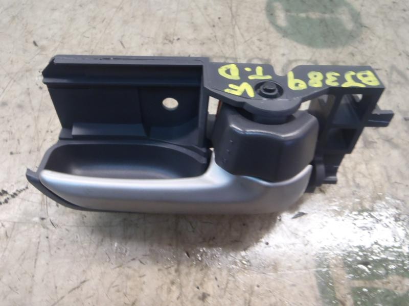 Recambio de maneta interior trasera derecha para suzuki alto amf 310 gl referencia OEM IAM   