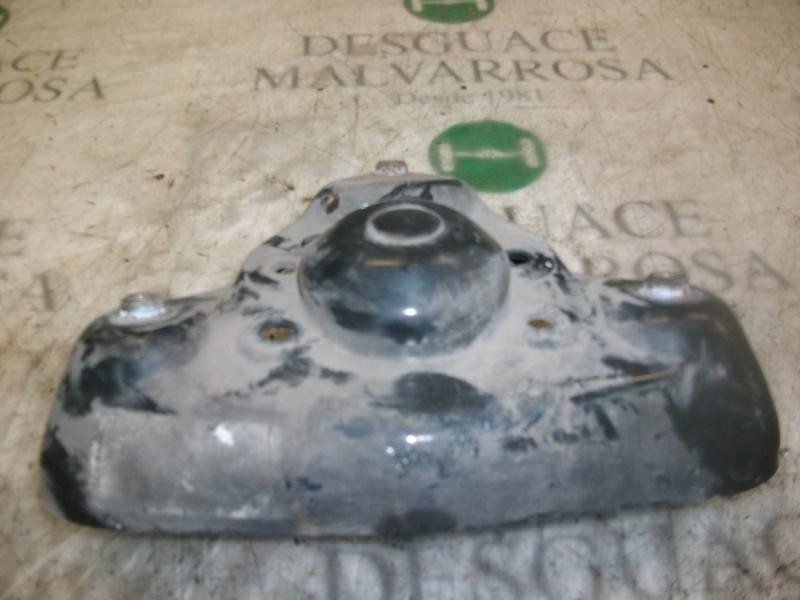 Recambio de soporte brazo suspension delantero izquierdo para volkswagen passat berlina (3b2) comfortline referencia OEM IAM   