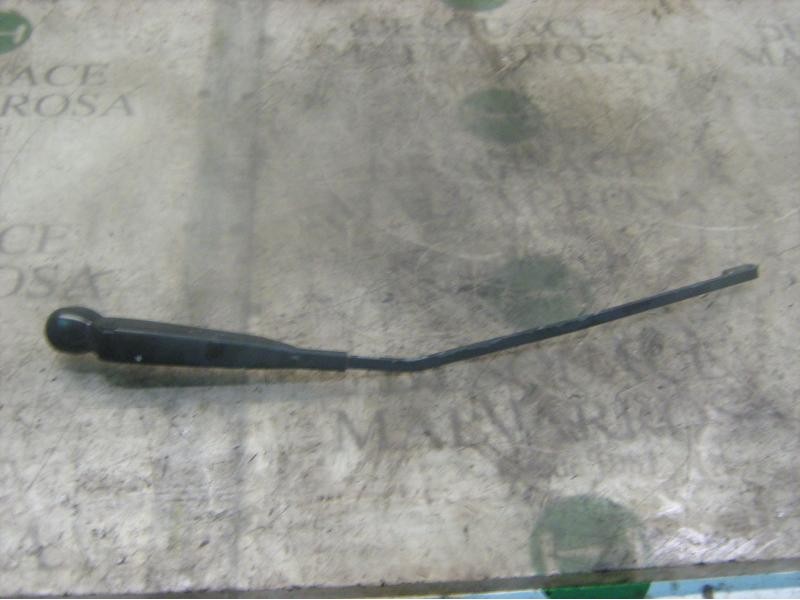 Recambio de brazo limpia trasero para renault kangoo (f/kc0) alize referencia OEM IAM   