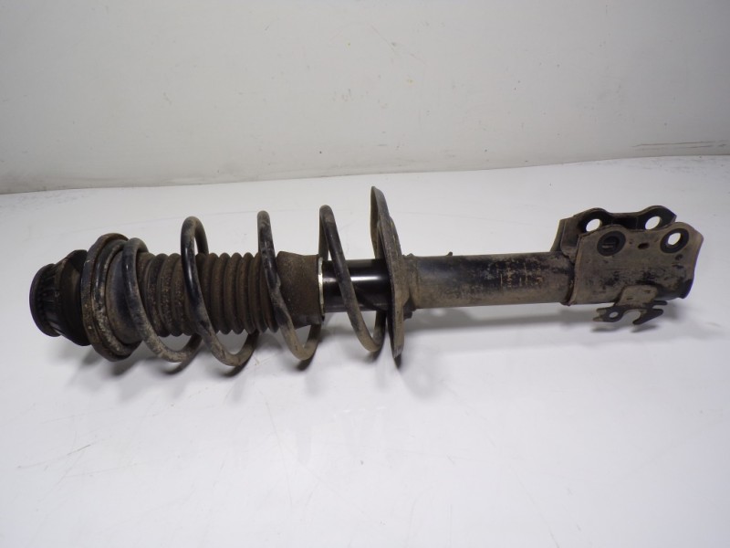 Recambio de amortiguador delantero derecho para toyota yaris 1.0 cat referencia OEM IAM 485100D810 485100D810 