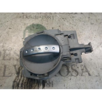 MANETA INTERIOR DELANTERA DERECHA 