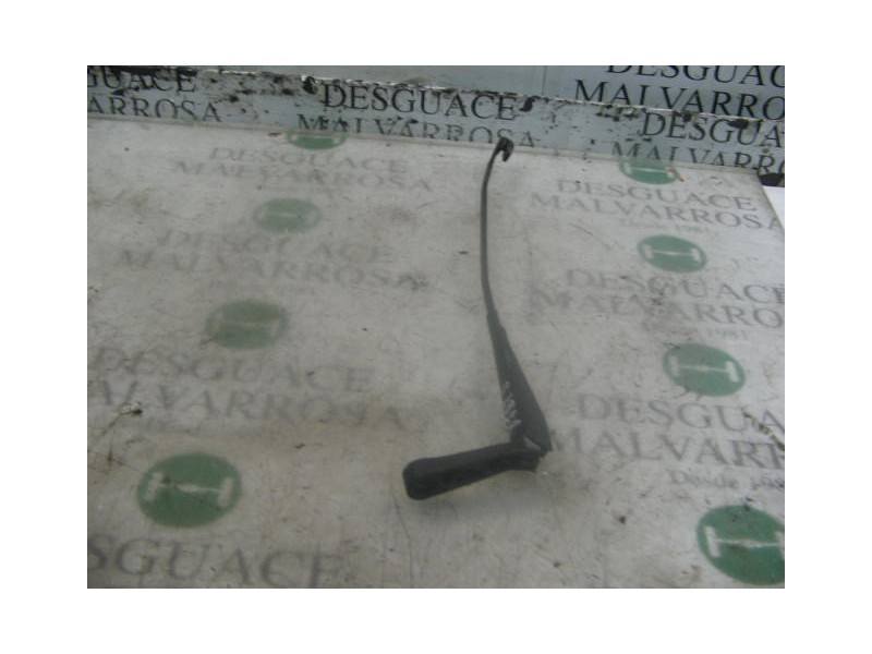 Recambio de brazo limpia delantero derecho para volkswagen golf iii berlina (1h1) 1.9 tdi referencia OEM IAM   
