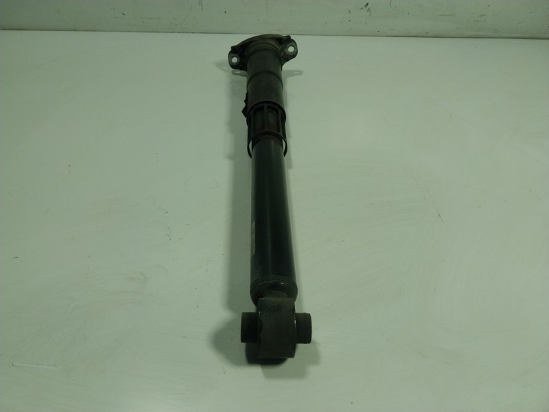 Recambio de amortiguador trasero izquierdo para volkswagen touran (5t1) 1.6 tdi referencia OEM IAM 5QA513029AH 5QA512011 