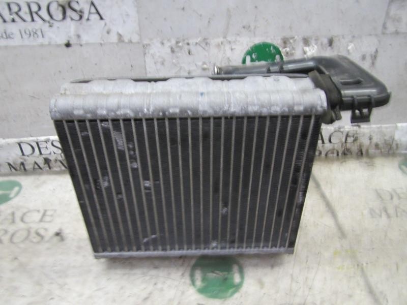 Recambio de evaporador aire acondicionado para volvo xc70 2.4 diesel cat referencia OEM IAM 31436487  