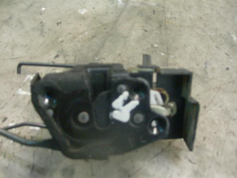 Recambio de cerradura puerta delantera izquierda para hyundai coupe (rd) 1.6 fx xplod referencia OEM IAM 8131027003  