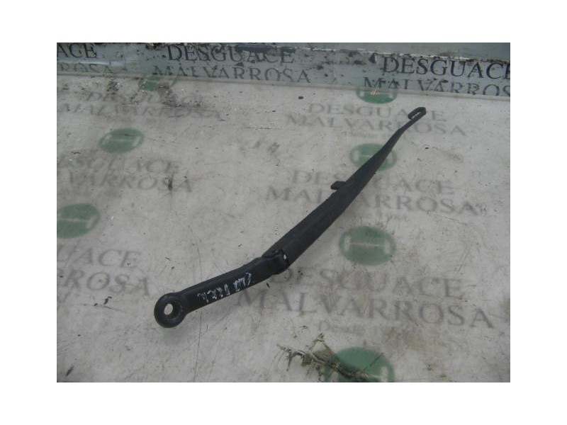 Recambio de brazo limpia delantero derecho para bmw serie 3 berlina (e46) 320d referencia OEM IAM   