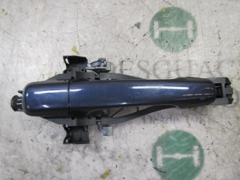 Recambio de maneta exterior delantera derecha para volvo xc70 2.4 diesel cat referencia OEM IAM 39879658  