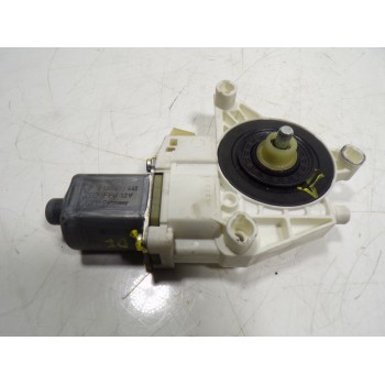 MOTOR ELEVALUNAS DELANTERO IZQUIERDO A2129066802 A2048200142 