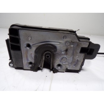 CERRADURA PUERTA DELANTERA DERECHA A4477200235 A4477200235 