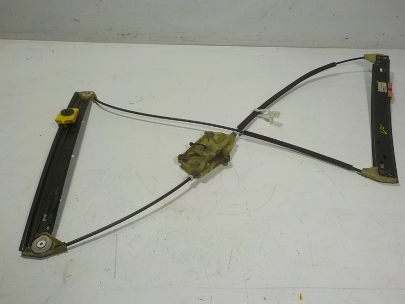 Recambio de elevalunas delantero derecho para audi a6 berlina (4f2) 2.7 tdi referencia OEM IAM 4F0837462D 4F0837462D 