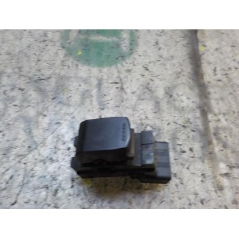 MANDO ELEVALUNAS DELANTERO DERECHO 