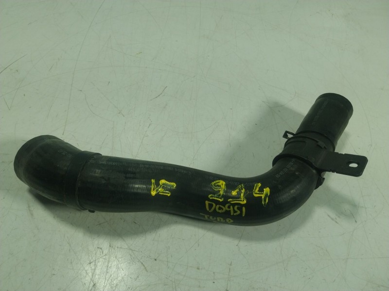 Recambio de tubo intercooler para ssangyong tivoli 1.6 xdi 160 referencia OEM IAM  2361035101 