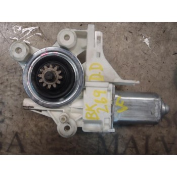 MOTOR ELEVALUNAS DELANTERO DERECHO 