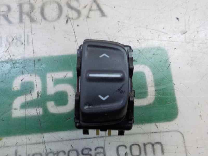 Recambio de mando elevalunas delantero derecho para dacia sandero 1.2 16v cat referencia OEM IAM 254214937R 254214937R 10093716A
