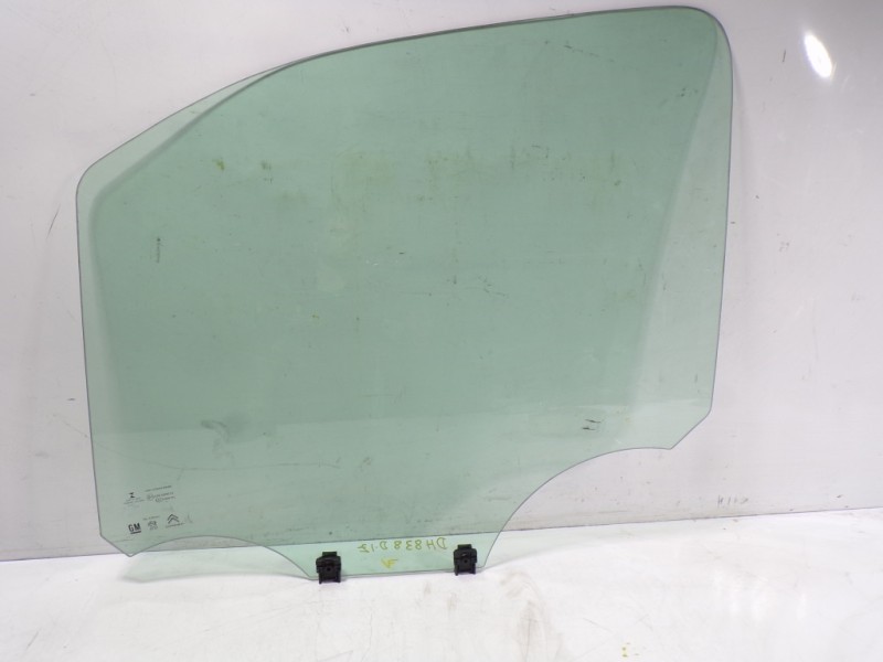 Recambio de cristal puerta delantero izquierdo para toyota proace city 1.2 12v referencia OEM IAM SU001A9728  