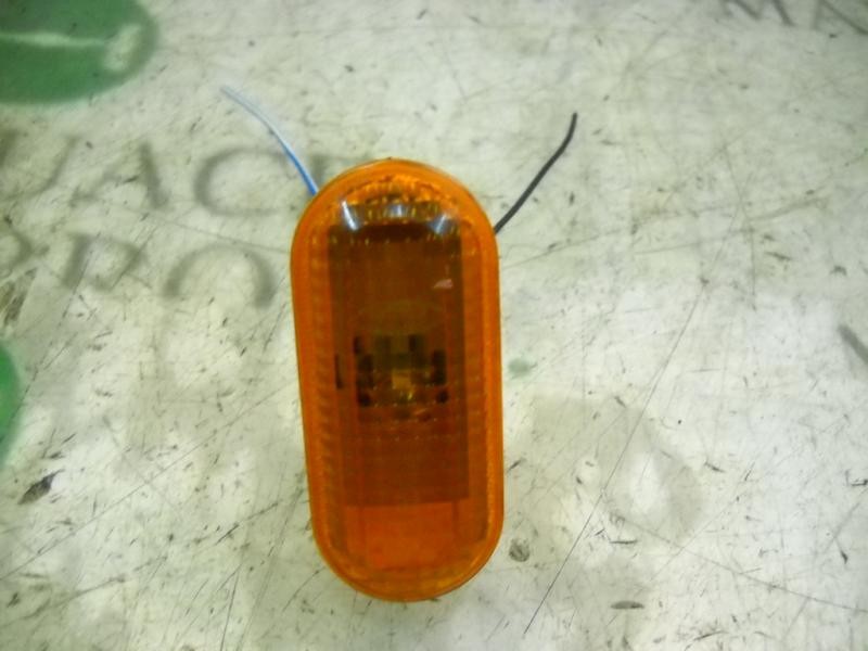 Recambio de piloto lateral derecho para ford fiesta (cbk) ghia referencia OEM IAM   