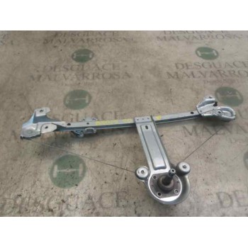 ELEVALUNAS TRASERO DERECHO 