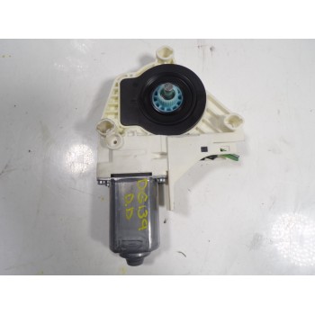 MOTOR ELEVALUNAS DELANTERO DERECHO 8K0959802B 8K0959802B 