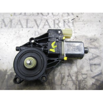 MOTOR ELEVALUNAS DELANTERO DERECHO 1543207 0130822407 0130822407
