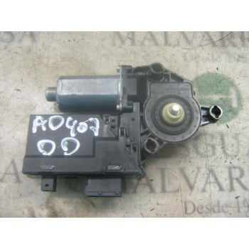 MOTOR ELEVALUNAS DELANTERO DERECHO 