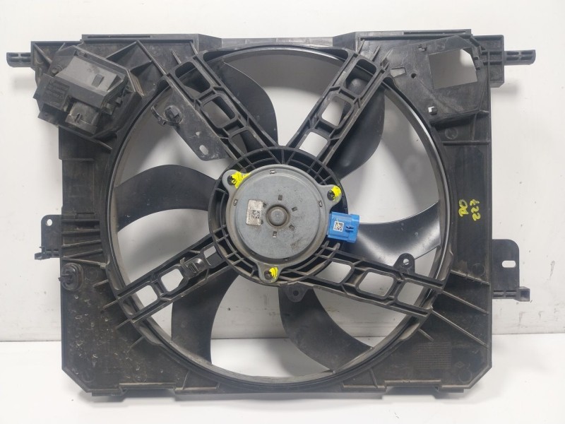 Recambio de electroventilador para smart fortwo coupé (453) 0.9 (453.344, 453.353) referencia OEM IAM A4539064300  