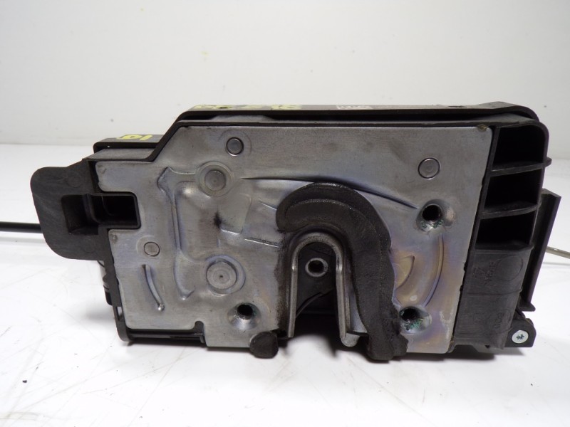 Recambio de cerradura puerta delantera izquierda para mercedes-benz vito kasten 2.1 cdi cat referencia OEM IAM A4477200035 A4477