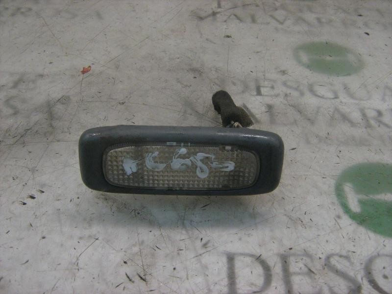 Recambio de piloto interior para ssangyong musso 2.9 tdi grand lux referencia OEM IAM   